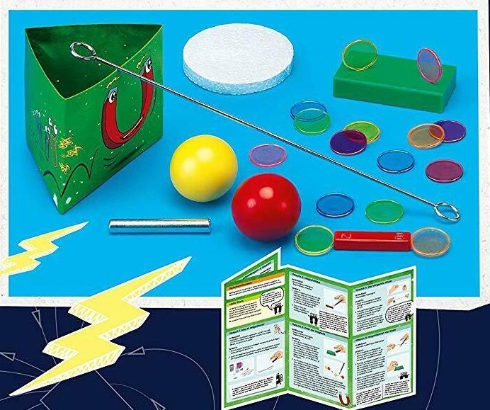 contents With the Magic of Magnets kit you can learn about compasses, magnetic poles and make magnetic games.