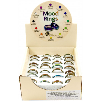 3020 scaled 48 various sized, colour changing Mood Rings are packed in two layers and are presented in a display box with information leaflets.