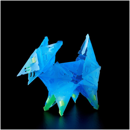 888001 6 Moonlight Elephant Safari includes 40 Creatto pieces, a string of 20 LED lights, and assembly instructions to build an elephant, kangaroo, safari lantern, and fox, but the possibilities are limited only by your imagination! What will you create?