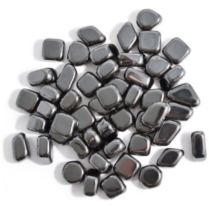 3039B Hematite tumbled gemstone. Top quality and consistent size of approximately 2.5 to 3 cm.